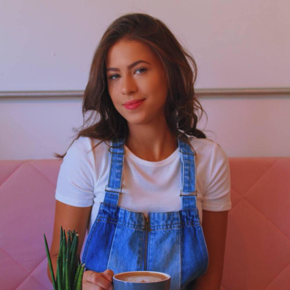 Meet your Posher, Viviane